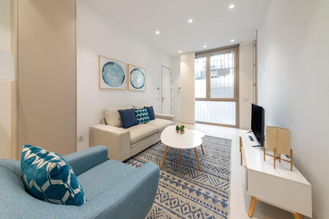 2 Bedrooms 2 Bathrooms Furnished - Delicias - Modern- Mintystay Madrid Dış mekan fotoğraf